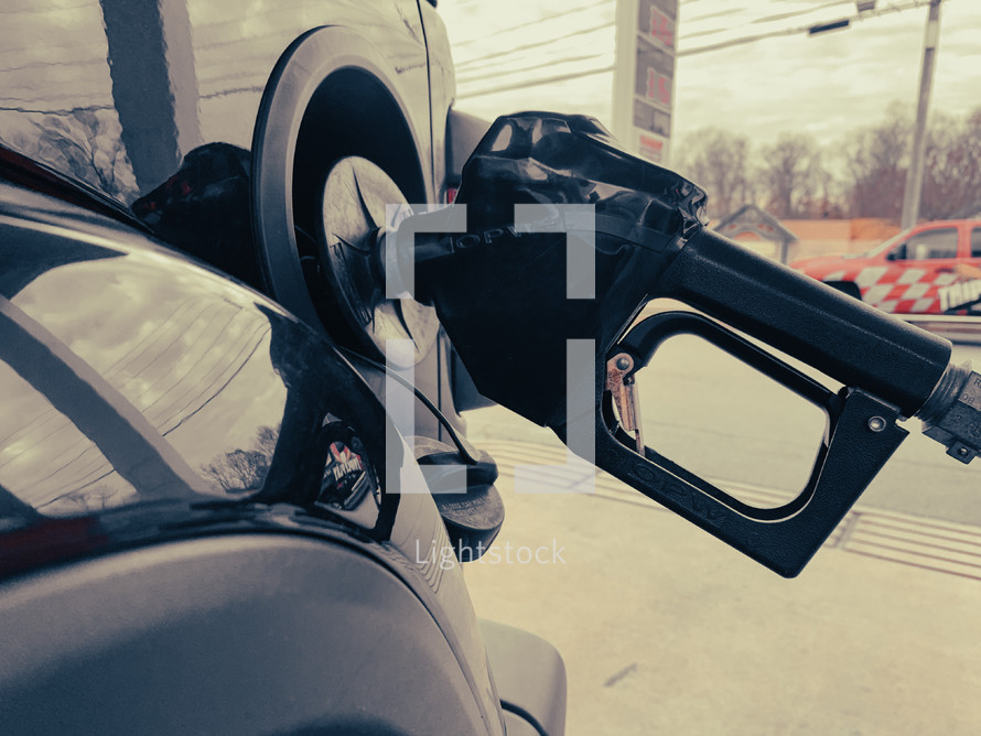filling up a gas tank 