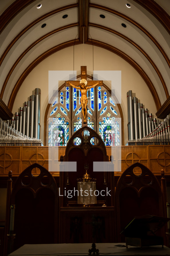 altar and organ pipes 