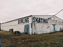 Bowling Skating