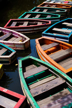 boats in water 