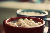 marshmallows in hot cocoa 