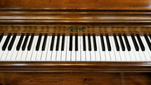 old piano 