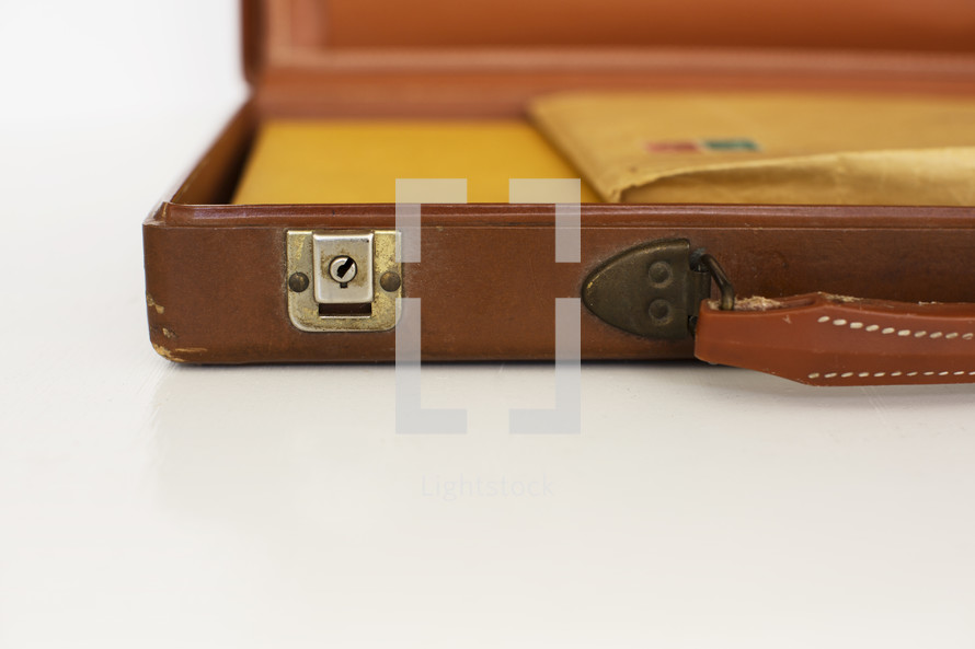 files in briefcase 
