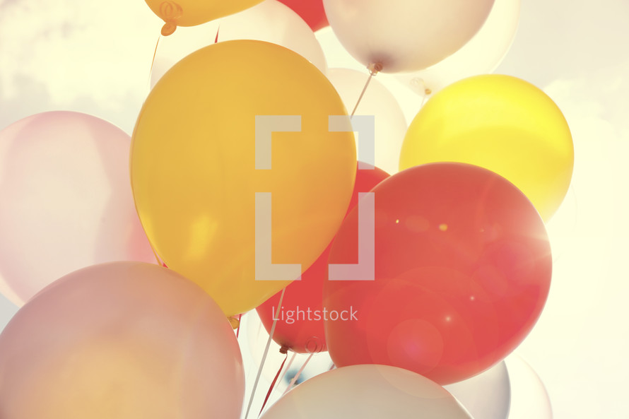 floating balloons 