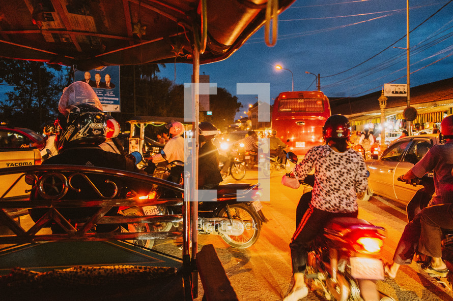 streets of Cambodia at night