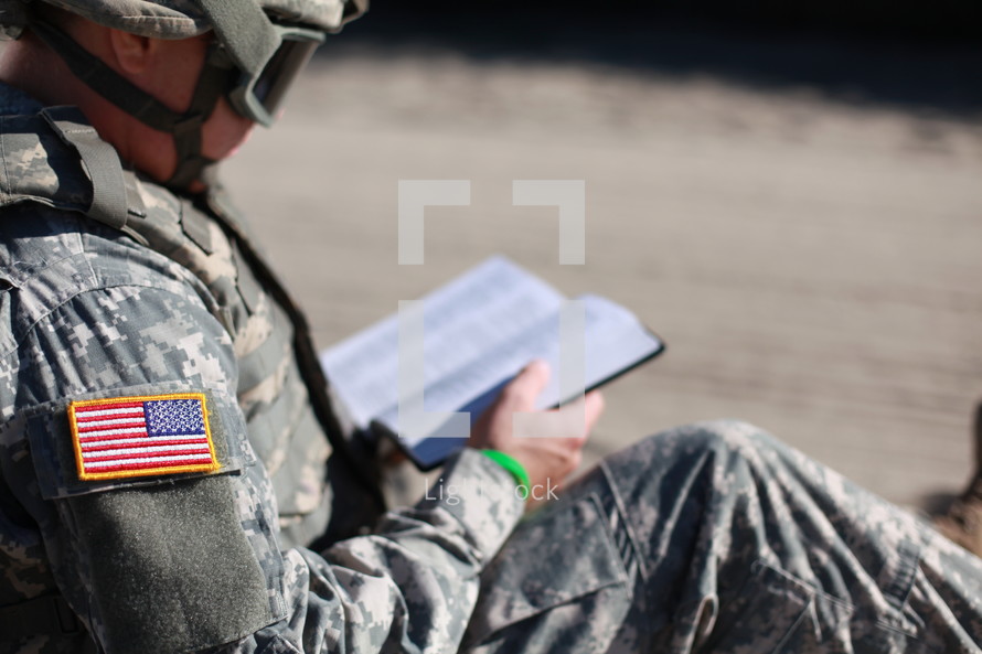 Soldier reading the Bible