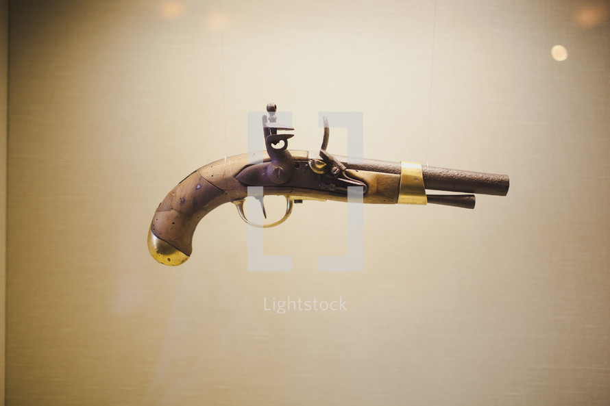 antique hand gun