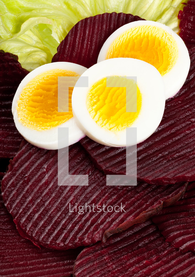 beet salad with eggs 