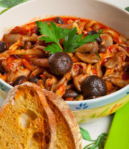 Porcini mushrooms with tomato