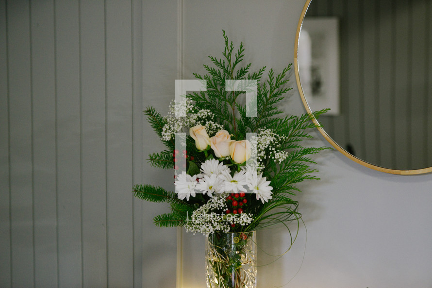 flower arrangement for Christmas 