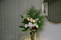 flower arrangement for Christmas 