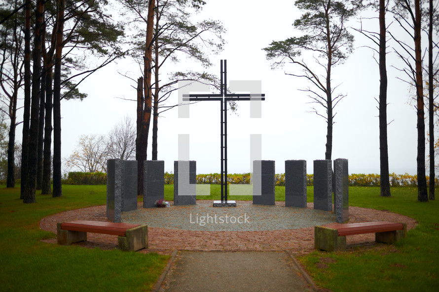 Memorial cross