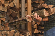 stack firewood 