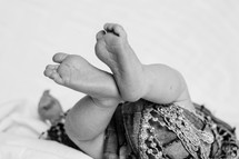 baby feet 
