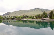 lake scene 