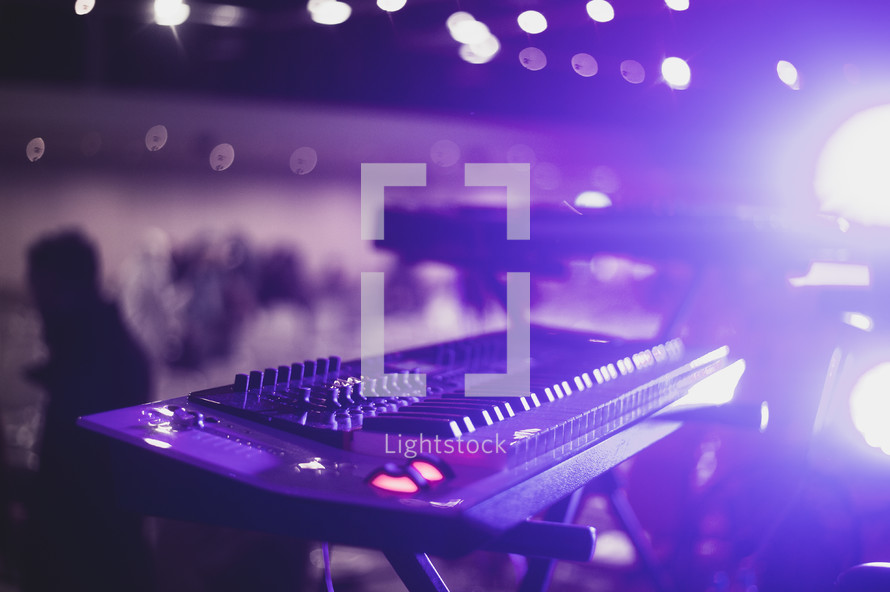 digital keyboard on stage 