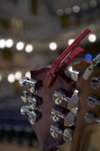 pegs on a guitar 