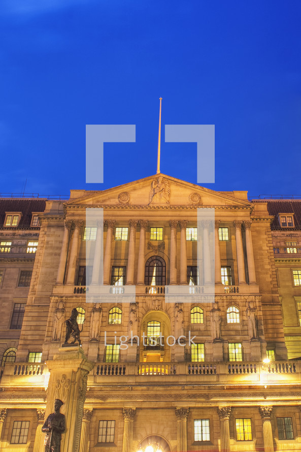 Bank of England at dusk. London, England.- for editorial use only 