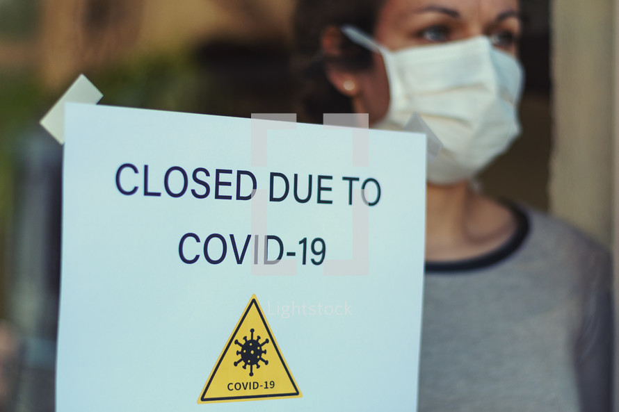 Closed due to covid-19 sign 