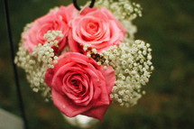 pink roses flower arrangement 