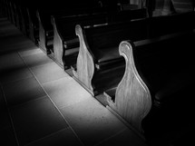 rows of pews 