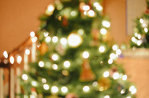 blurry picture of a Christmas tree 