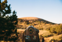 viewfinder pointing to a mountain 