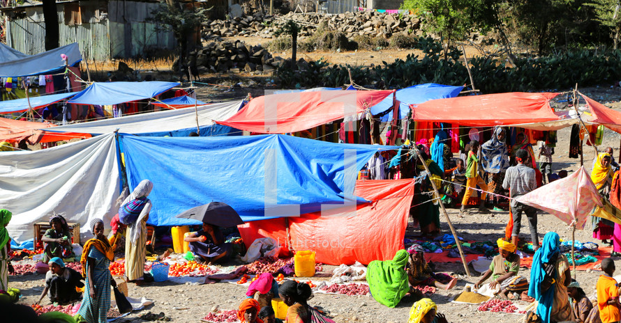 refugees in tents 