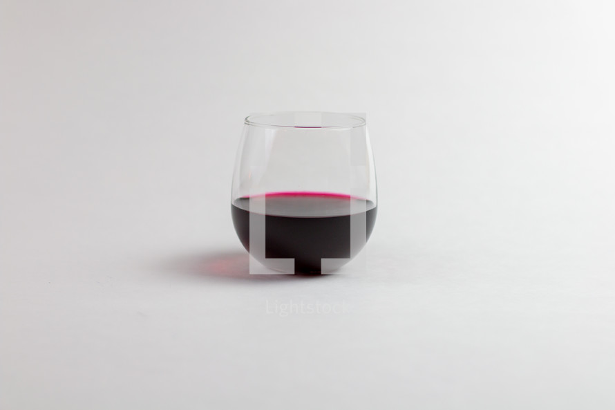 wine in a cup 