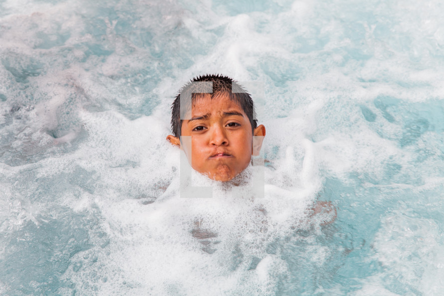 boy child swimming 