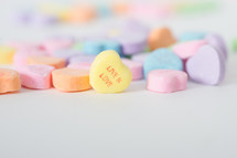 live n love candy hearts 
