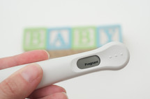 positive pregnancy test 