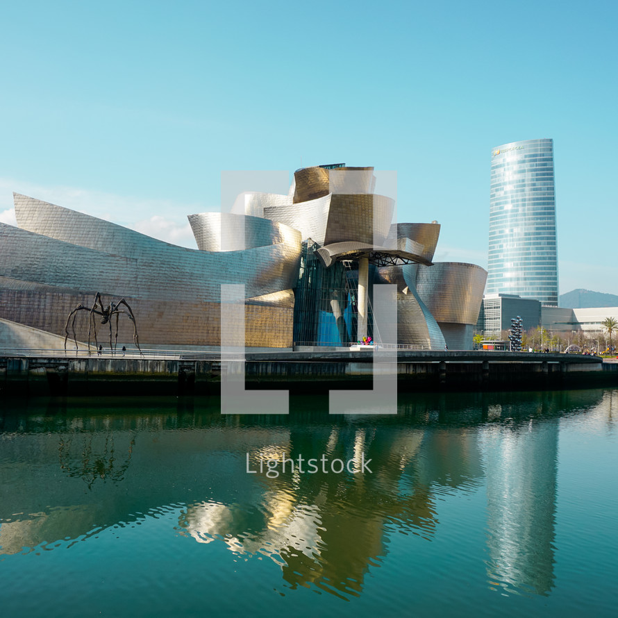 guggenheim Bilbao museum architecture,  travel destinations