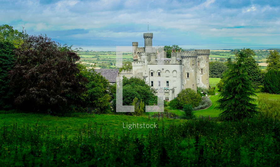 castle in Ireland 