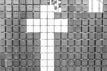 cross in tiles 