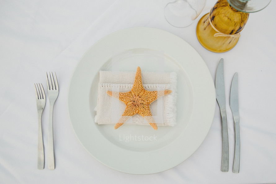 place setting with a starfish 