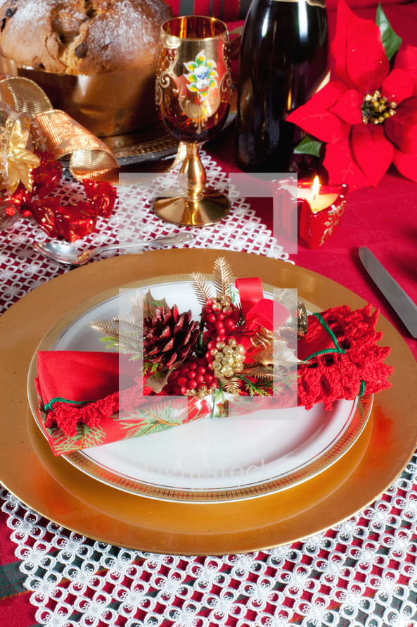decorated Christmas table 
