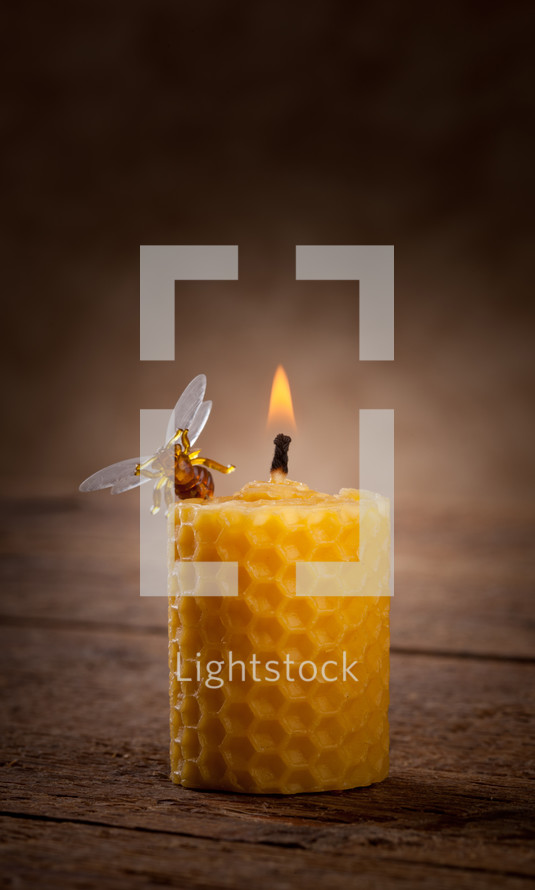 beeswax candle 