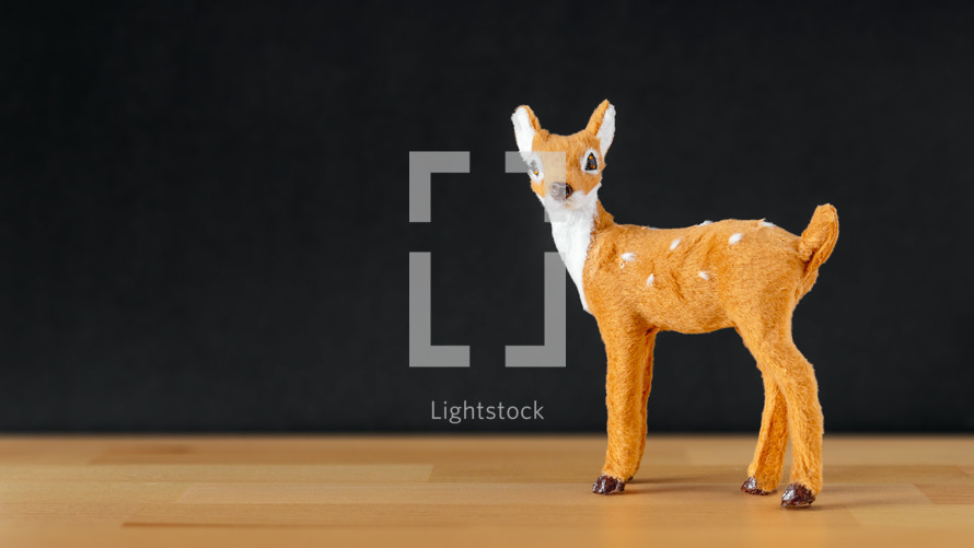 deer figurine 