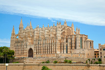 Side view of Palma de Majorca Cathedral, Balearic Islands, Spain