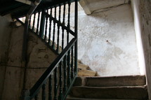 stair well 