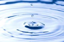 drop of water making a splash 