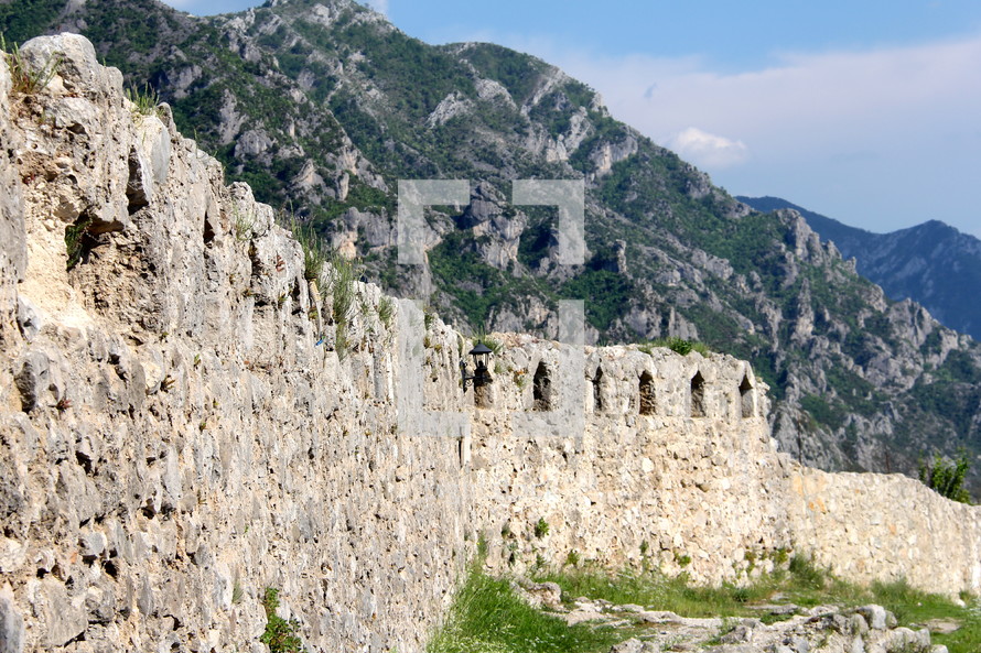ruins of a stone wall 