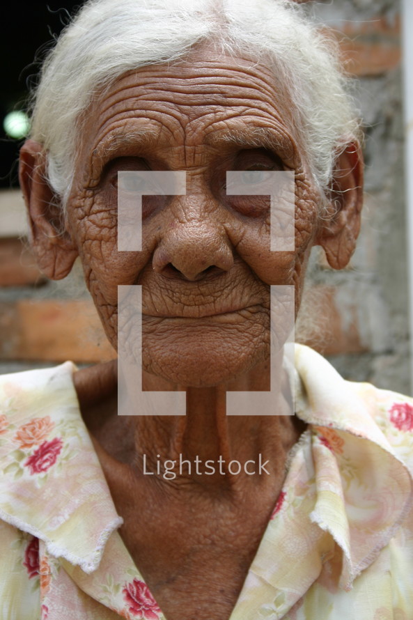 head shot of an elderly woman 