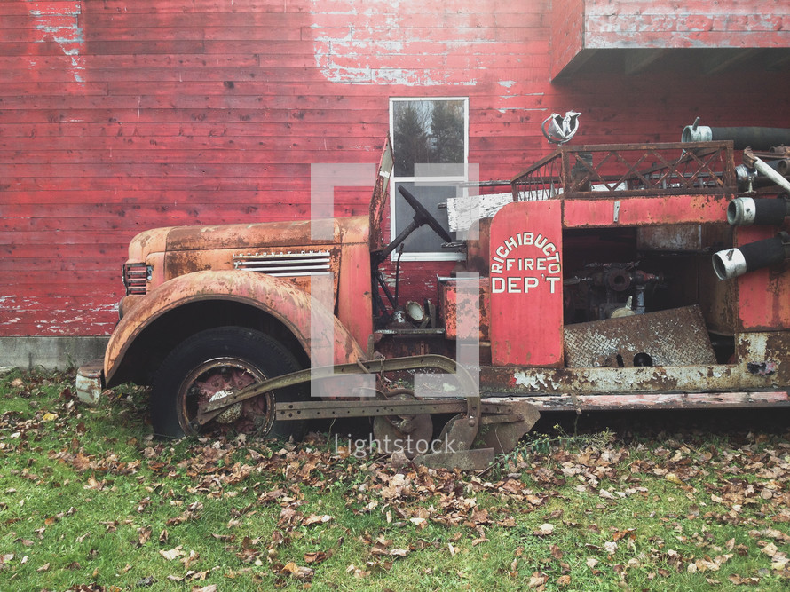 old rusty firetruck 