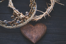 heart, king's Crown and Crown of Thorns