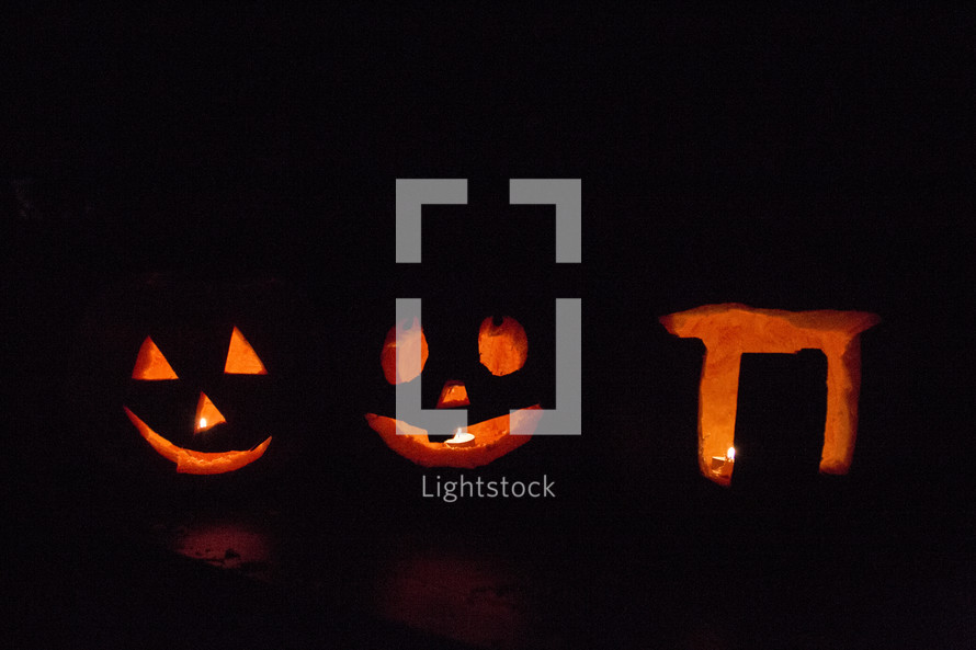 jack-o-lantern pumpkins for Halloween 