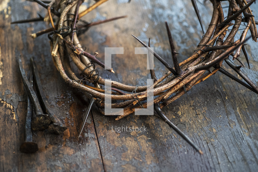 crown of thorns and three nails 