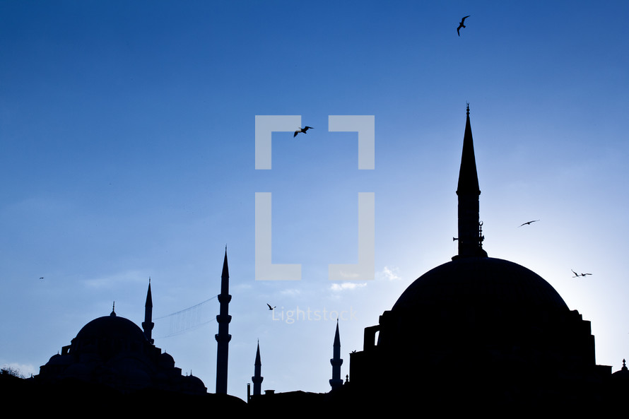silhouette of Rustem Pasha Mosque