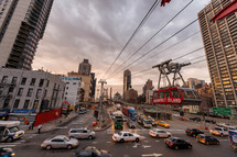 Roosevelt Island cable car over traffic 